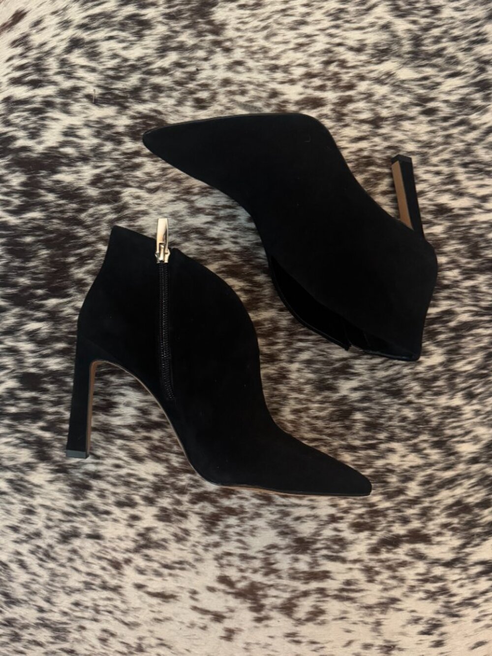 Vince Camuto Black Suede Pointed Toe Ankle Boots Size 7.5